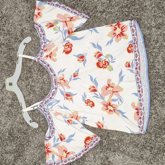 Flying Tomato cold shoulder blouse top - short sleeve - S white floral - Picture 6 of 7